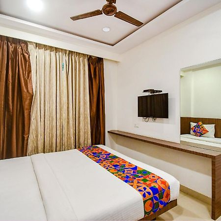 Fabhotel Kzar Select - 2Km From Park Street Kolkata Exterior photo