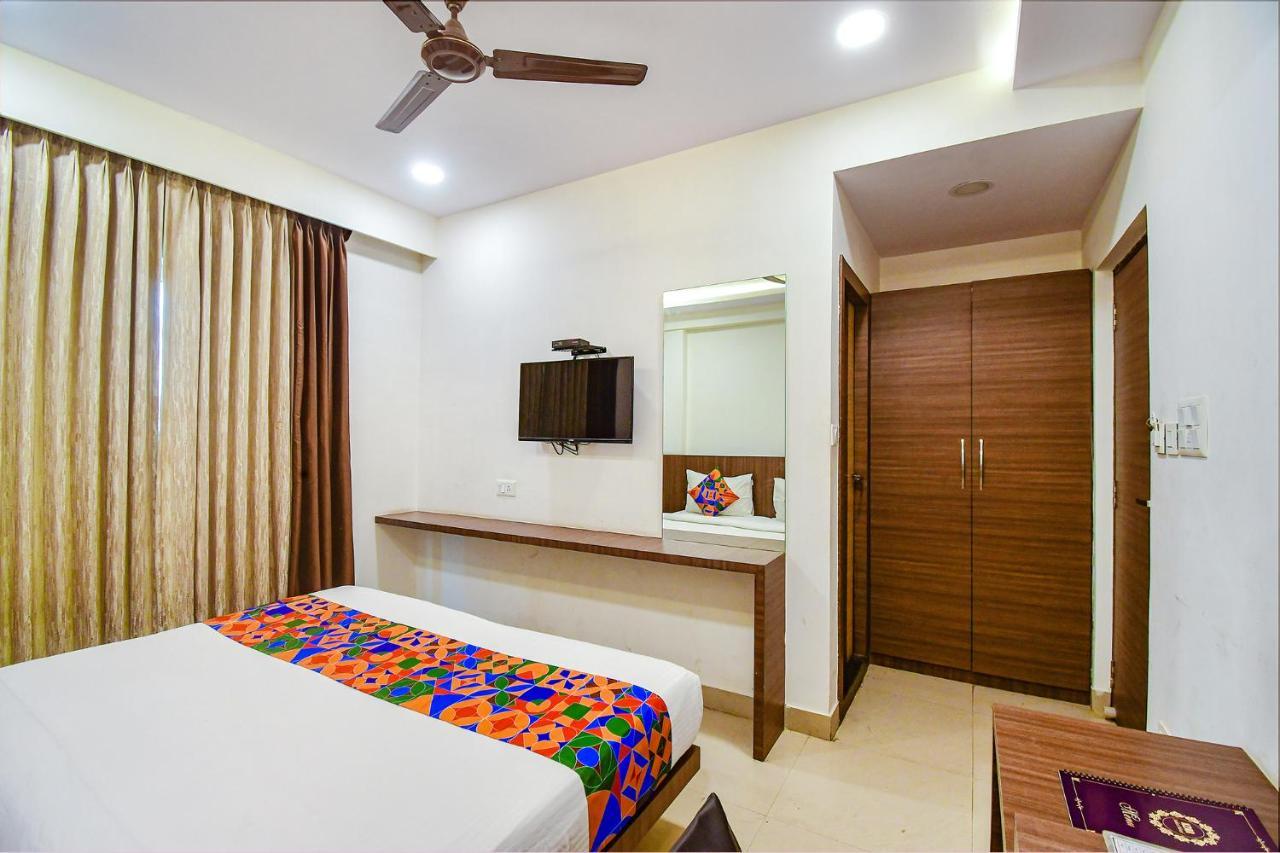 Fabhotel Kzar Select - 2Km From Park Street Kolkata Exterior photo