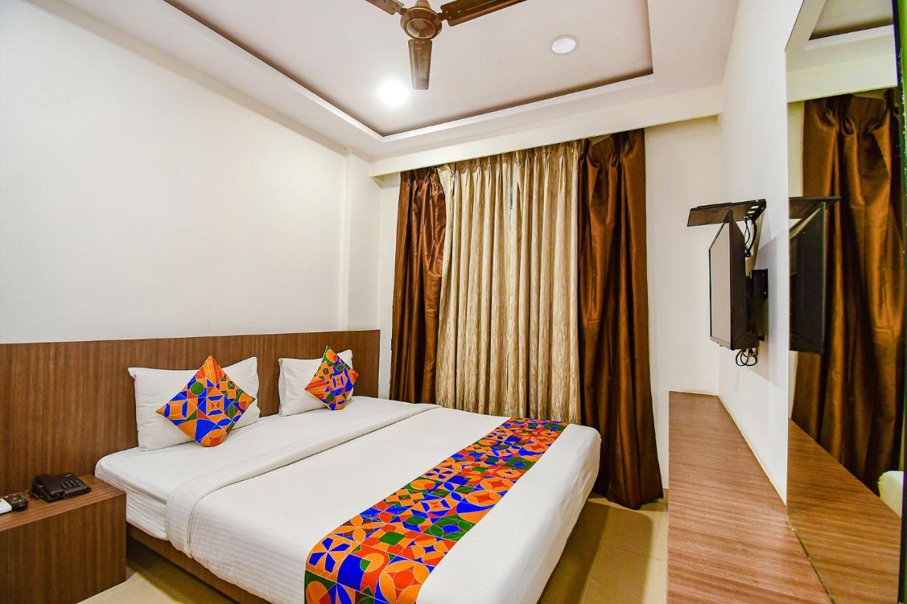 Fabhotel Kzar Select - 2Km From Park Street Kolkata Exterior photo